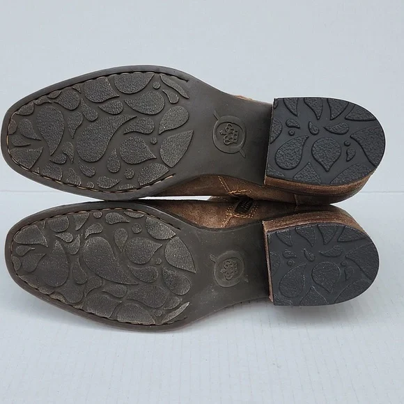 BORN MALTA ll SUEDE ANKLE BOOT - Picture 10 of 13